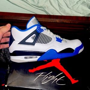 Size 9.5 Motorsport 4’s been worn twice